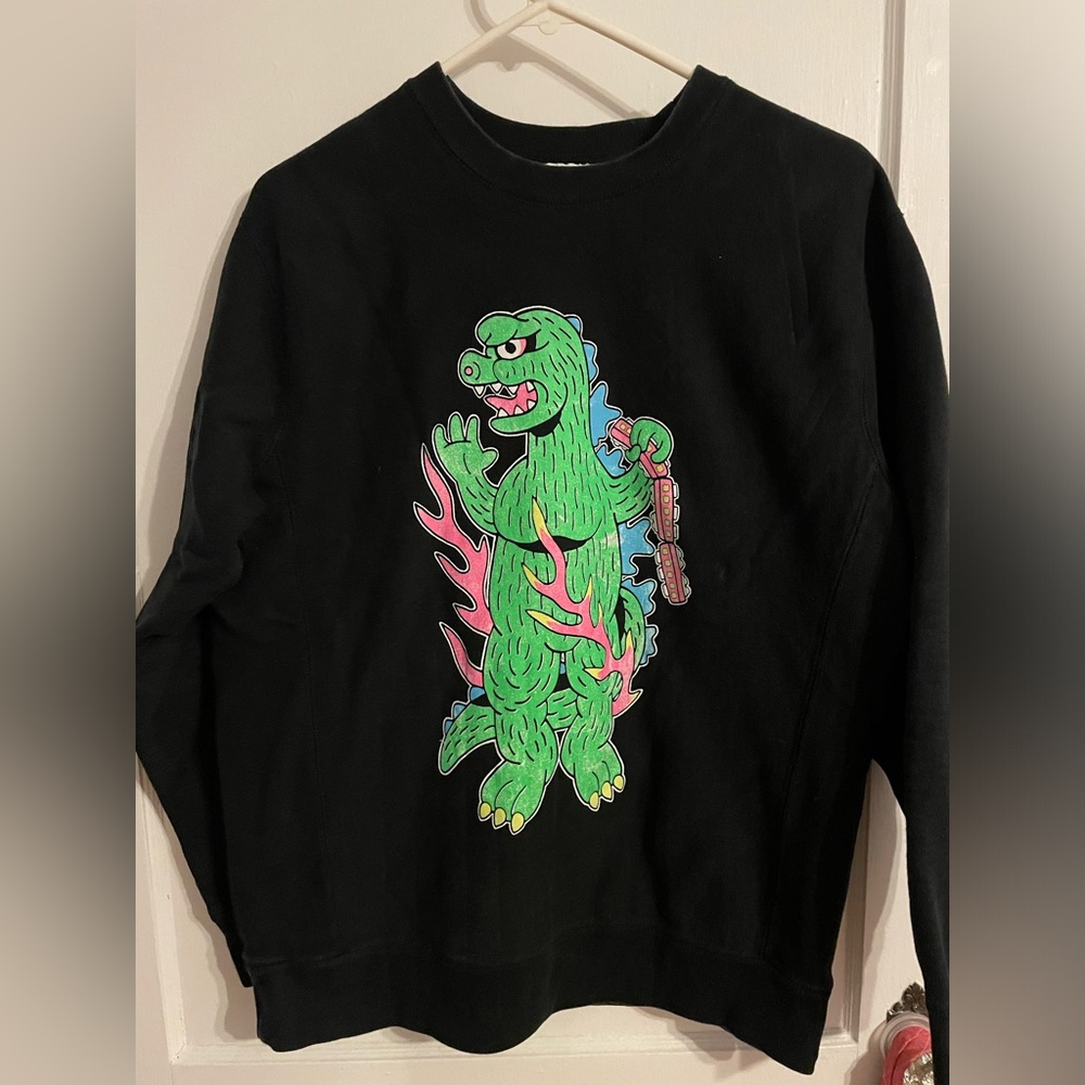 The coolest graphic crewneck from Independent Trading